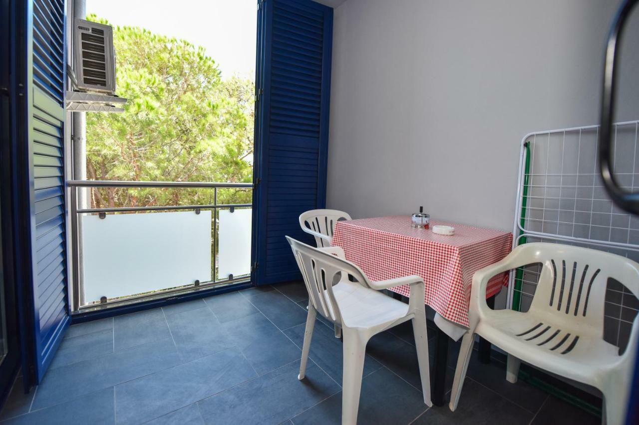 Apartments Enya Novalja Exterior photo